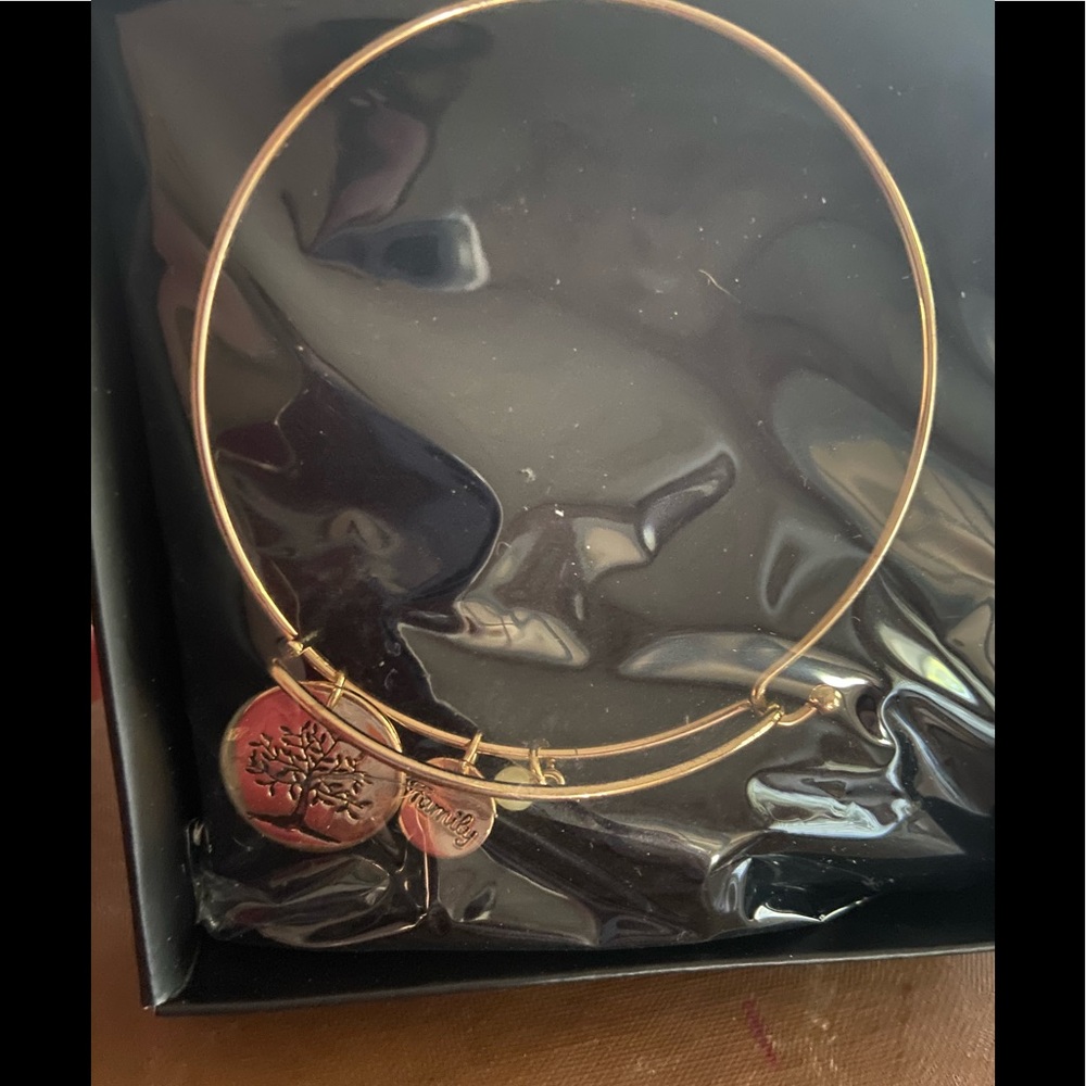 Avon Tree of Life Charm Bracelet